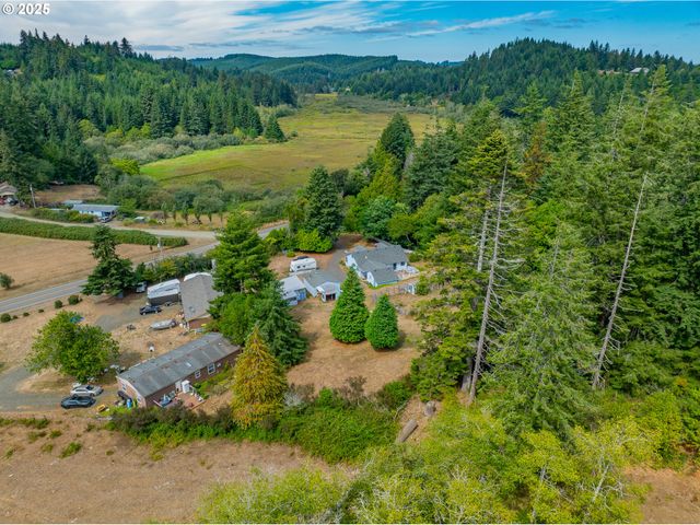 91424 N BANK Ln, Coquille, OR 97423