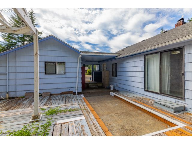 91424 N BANK Ln, Coquille, OR 97423