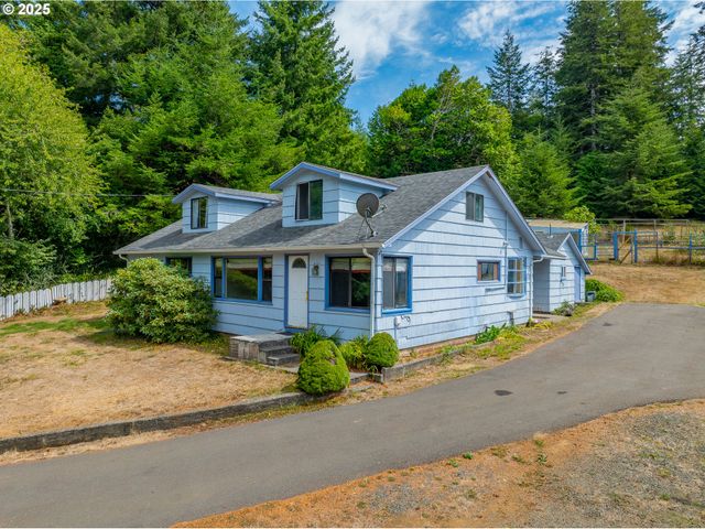 91424 N BANK Ln, Coquille, OR 97423