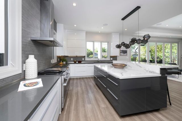 1335 N Lemon Avenue, Menlo Park, CA 94025