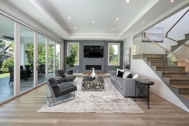1335 N Lemon Avenue, Menlo Park, CA 94025