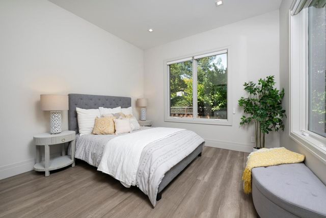 1335 N Lemon Avenue, Menlo Park, CA 94025