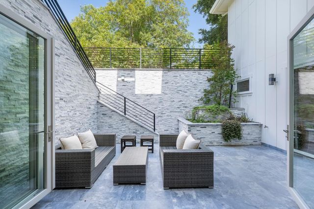 1335 N Lemon Avenue, Menlo Park, CA 94025