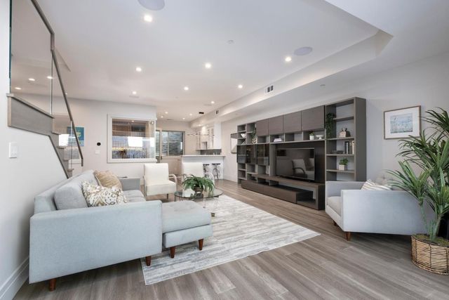 1335 N Lemon Avenue, Menlo Park, CA 94025
