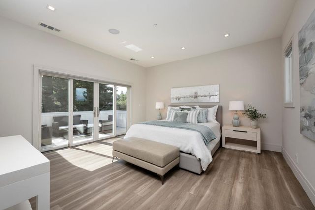 1335 N Lemon Avenue, Menlo Park, CA 94025