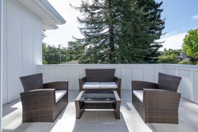 1335 N Lemon Avenue, Menlo Park, CA 94025