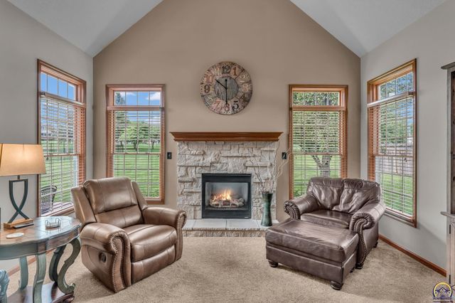 3833 SW Ambassador PL, Topeka, KS 66610