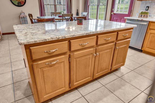 3833 SW Ambassador PL, Topeka, KS 66610