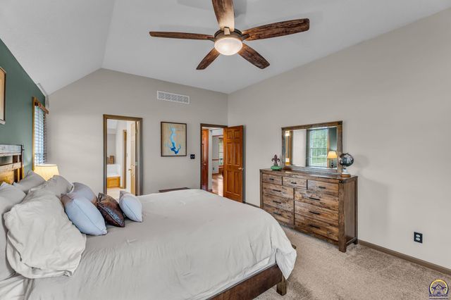 3833 SW Ambassador PL, Topeka, KS 66610