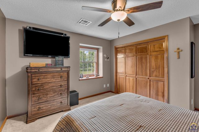 3833 SW Ambassador PL, Topeka, KS 66610