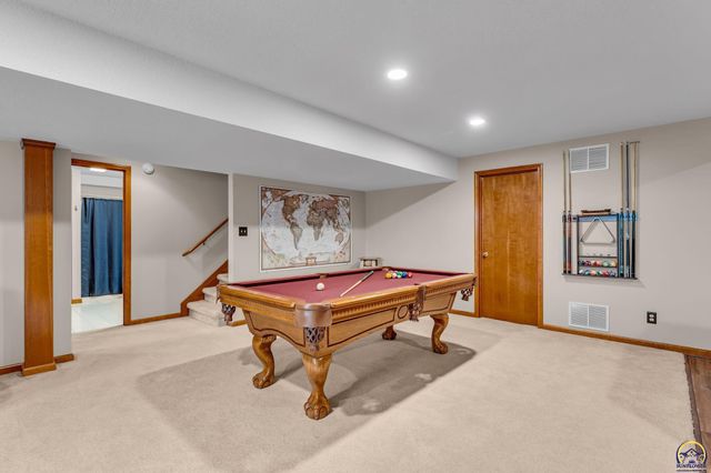 3833 SW Ambassador PL, Topeka, KS 66610