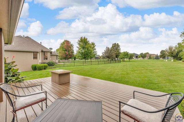 3833 SW Ambassador PL, Topeka, KS 66610