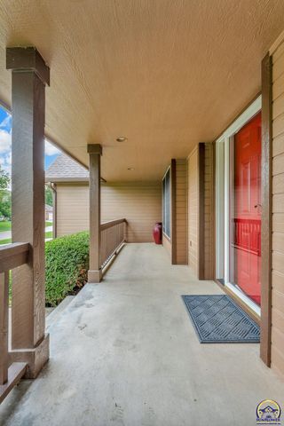 3833 SW Ambassador PL, Topeka, KS 66610
