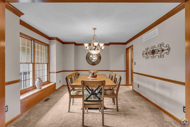 3833 SW Ambassador PL, Topeka, KS 66610