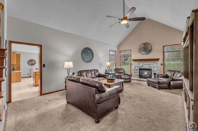 3833 SW Ambassador PL, Topeka, KS 66610