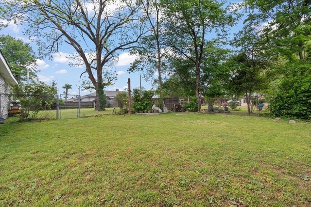 1565 S PARKWAY PKY E, Memphis, TN 38106