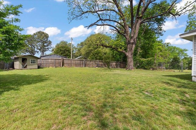 1565 S PARKWAY PKY E, Memphis, TN 38106