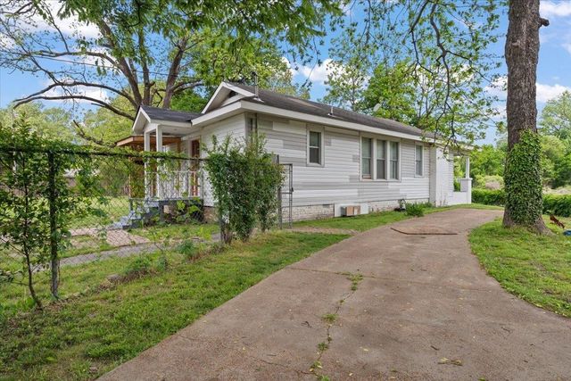 1565 S PARKWAY PKY E, Memphis, TN 38106