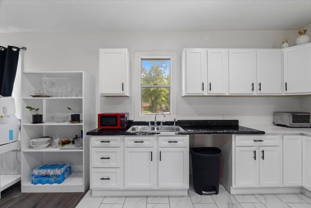 1565 S PARKWAY PKY E, Memphis, TN 38106