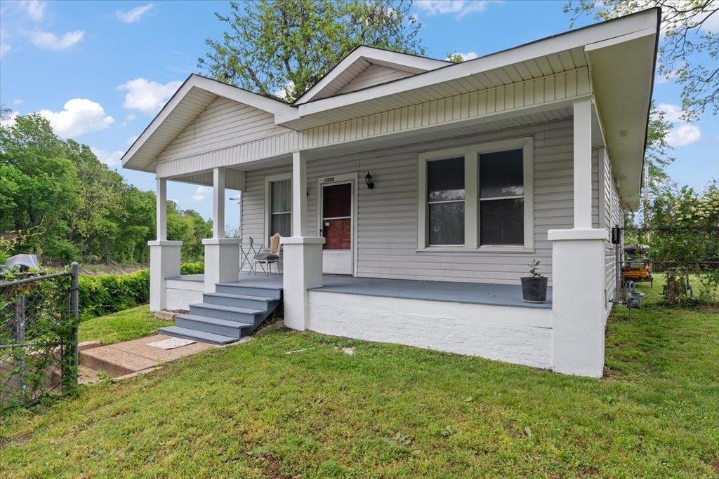 1565 S PARKWAY PKY E, Memphis, TN 38106