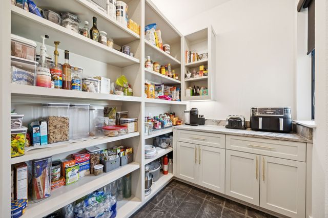 1835 Creekview Court, Argyle, TX 76226