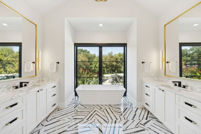 1835 Creekview Court, Argyle, TX 76226