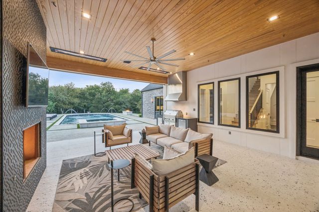 1835 Creekview Court, Argyle, TX 76226