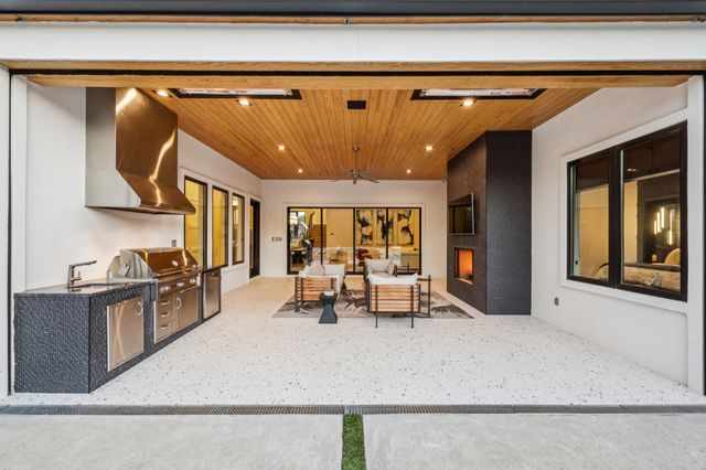 1835 Creekview Court, Argyle, TX 76226