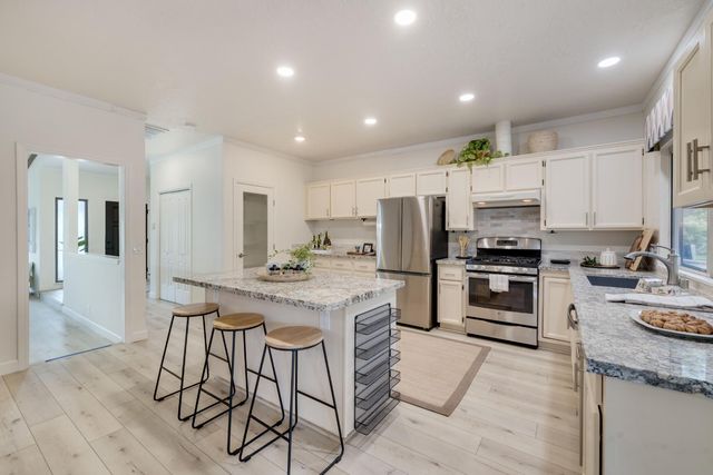 7118 Murdock Way, Carmichael, CA 95608