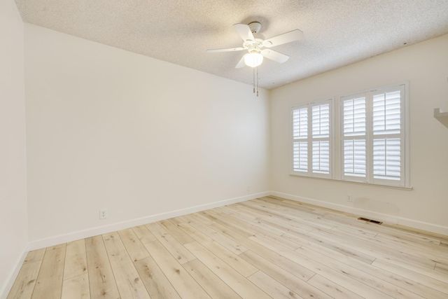 7118 Murdock Way, Carmichael, CA 95608