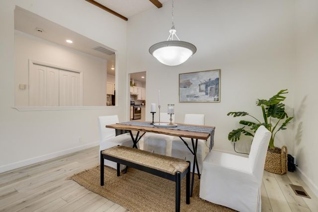 7118 Murdock Way, Carmichael, CA 95608