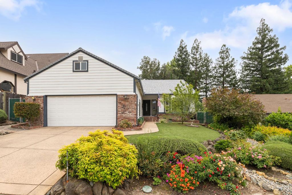 7118 Murdock Way, Carmichael, CA 95608