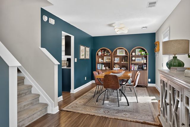 109 Meadow View Way, Georgetown, KY 40324