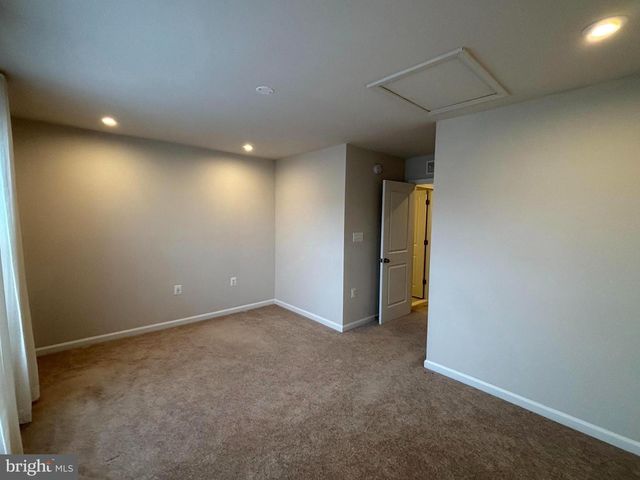 24 ANTHEM ST, Ranson, WV 25438