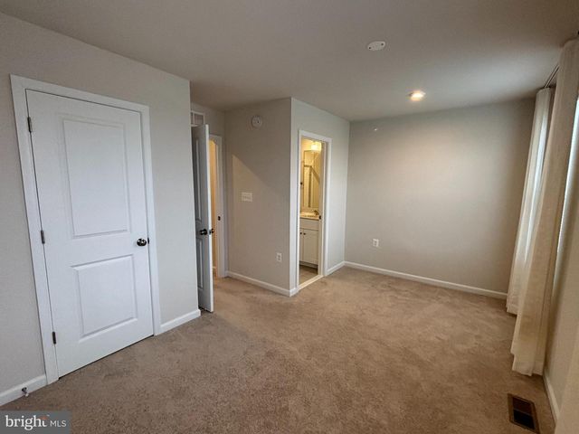 24 ANTHEM ST, Ranson, WV 25438