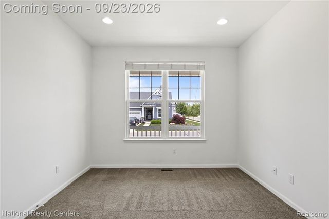 451 Goodrich, Wixom, MI 48393