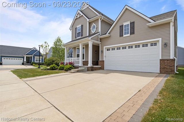 451 Goodrich, Wixom, MI 48393