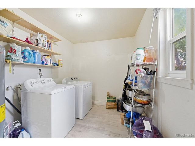1281 Worchester St, Aurora, CO 80011