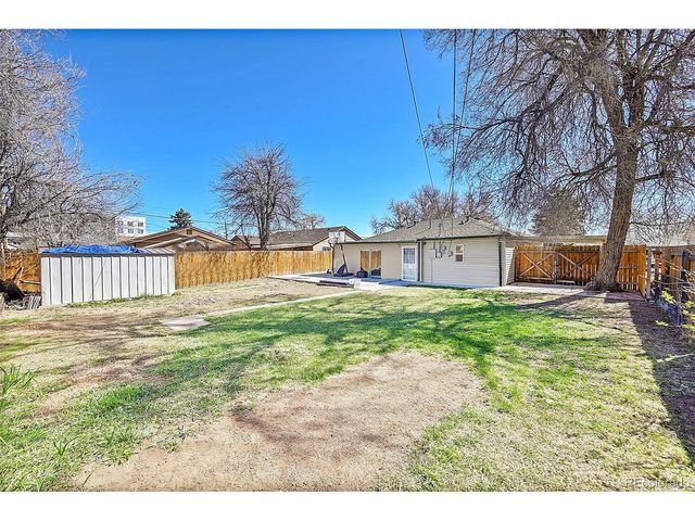 1281 Worchester St, Aurora, CO 80011