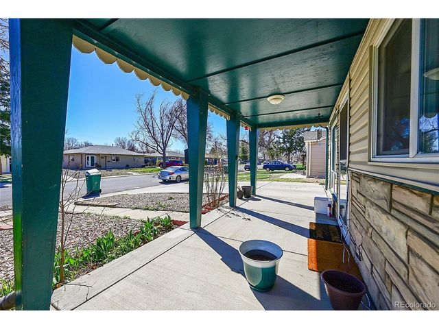 1281 Worchester St, Aurora, CO 80011