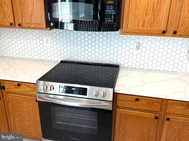 4978 MORRAINE ST, Waldorf, MD 20602
