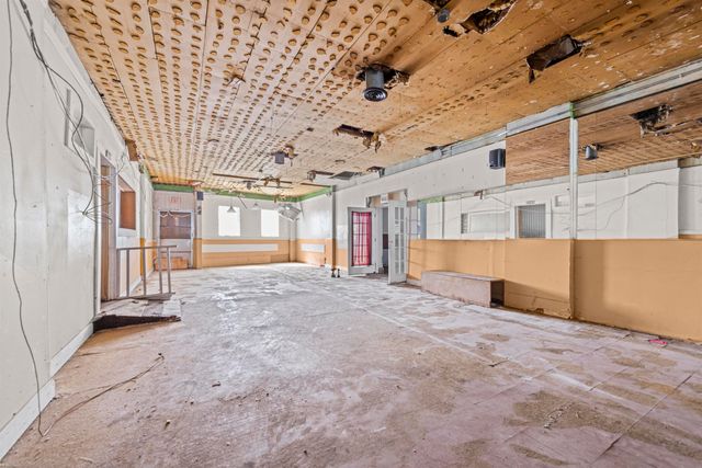 10630 Grand River Avenue, Detroit, MI 48204