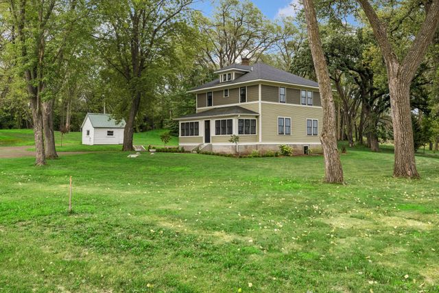 360 144th Avenue, Houlton, WI 54082