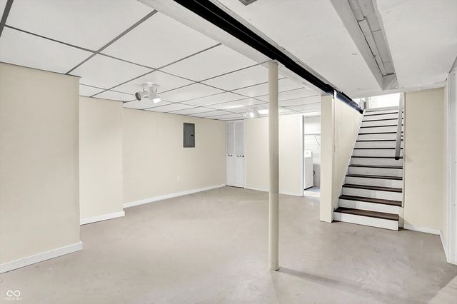 37 Maxwell Road, Indianapolis, IN 46217