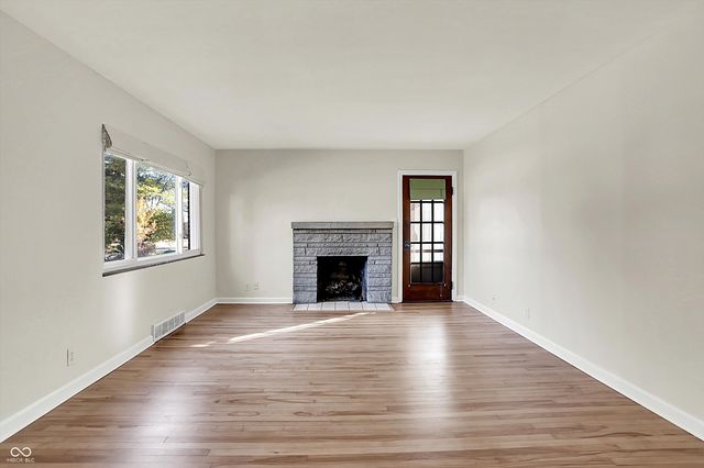 37 Maxwell Road, Indianapolis, IN 46217