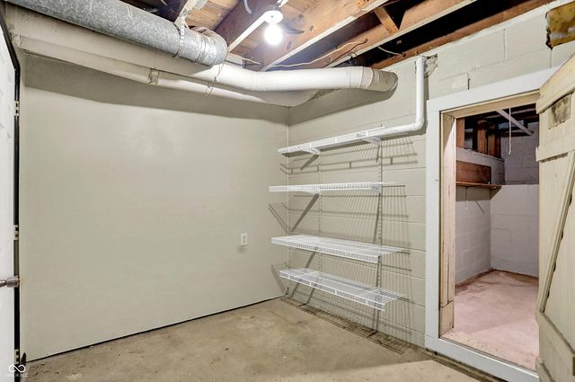 37 Maxwell Road, Indianapolis, IN 46217