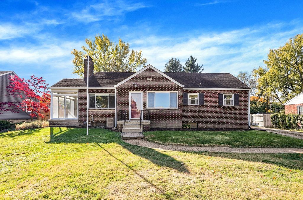 37 Maxwell Road, Indianapolis, IN 46217