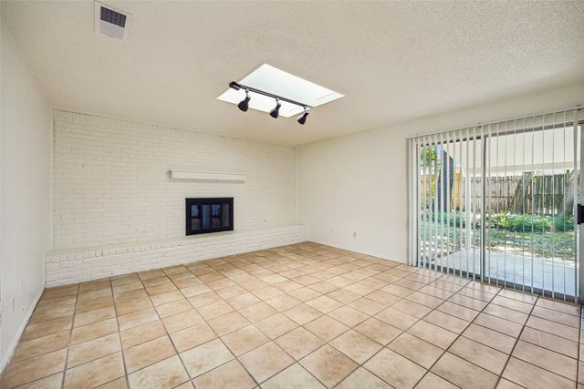2614 Charolais Way, Arlington, TX 76017
