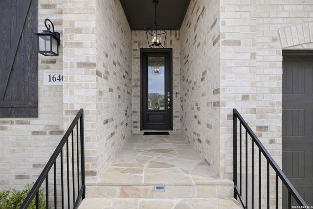 1646 pitcher, San Antonio, TX 78253