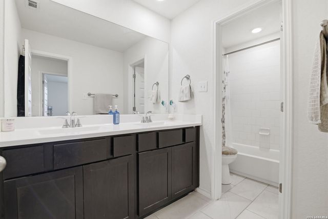 1646 pitcher, San Antonio, TX 78253